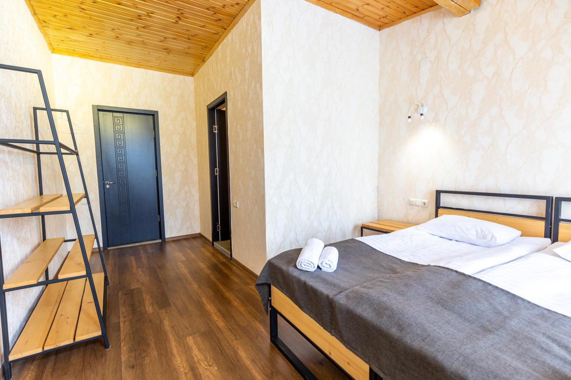 Mestia Hotel Amirani Luaran gambar