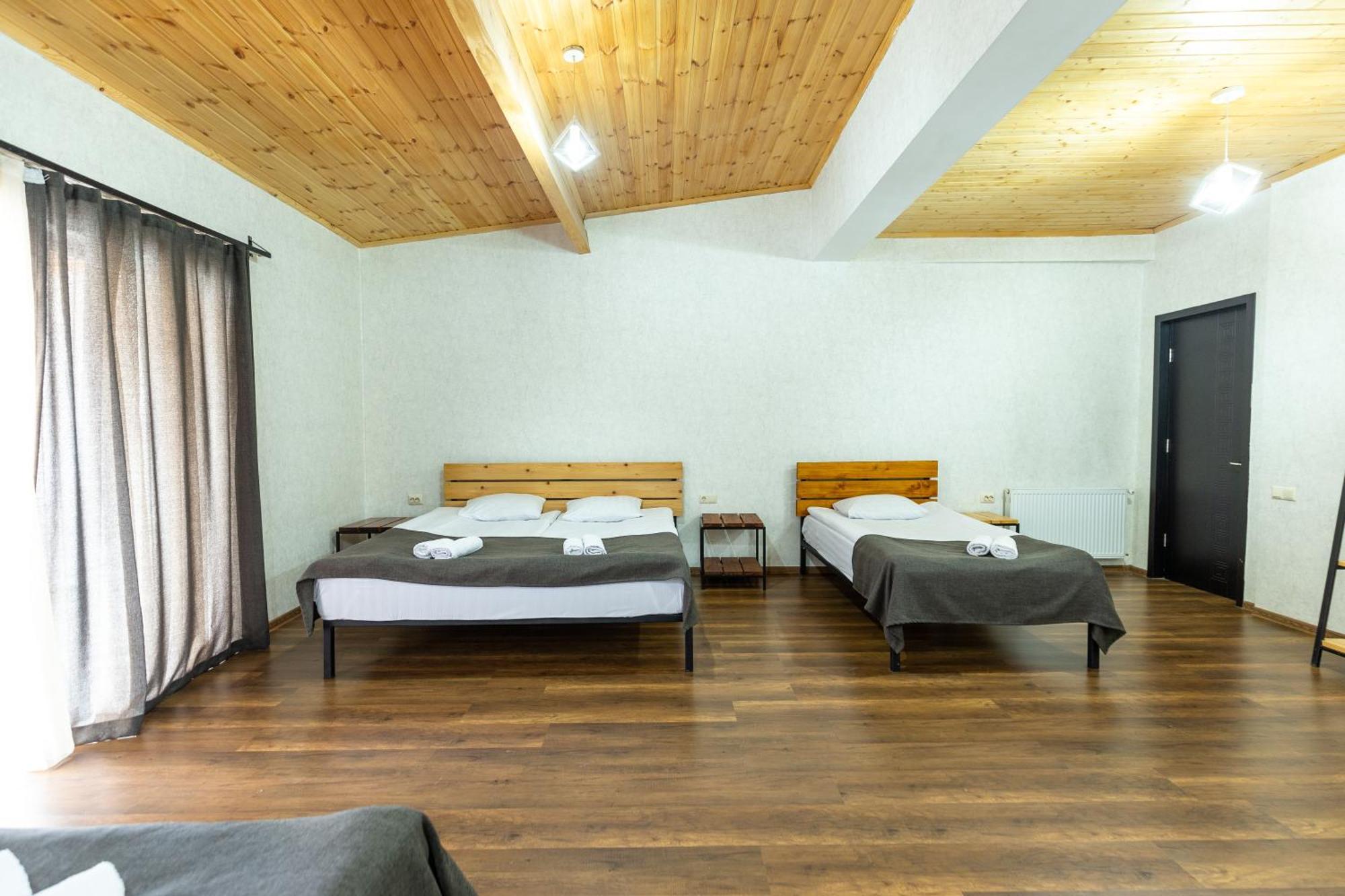 Mestia Hotel Amirani Luaran gambar