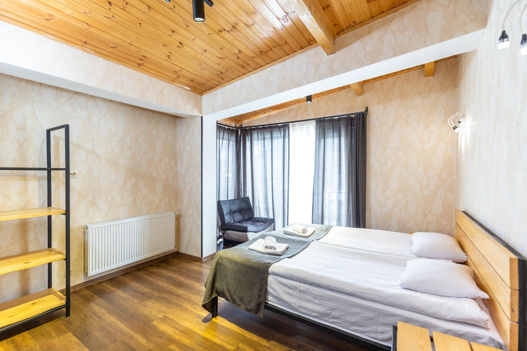 Mestia Hotel Amirani Luaran gambar