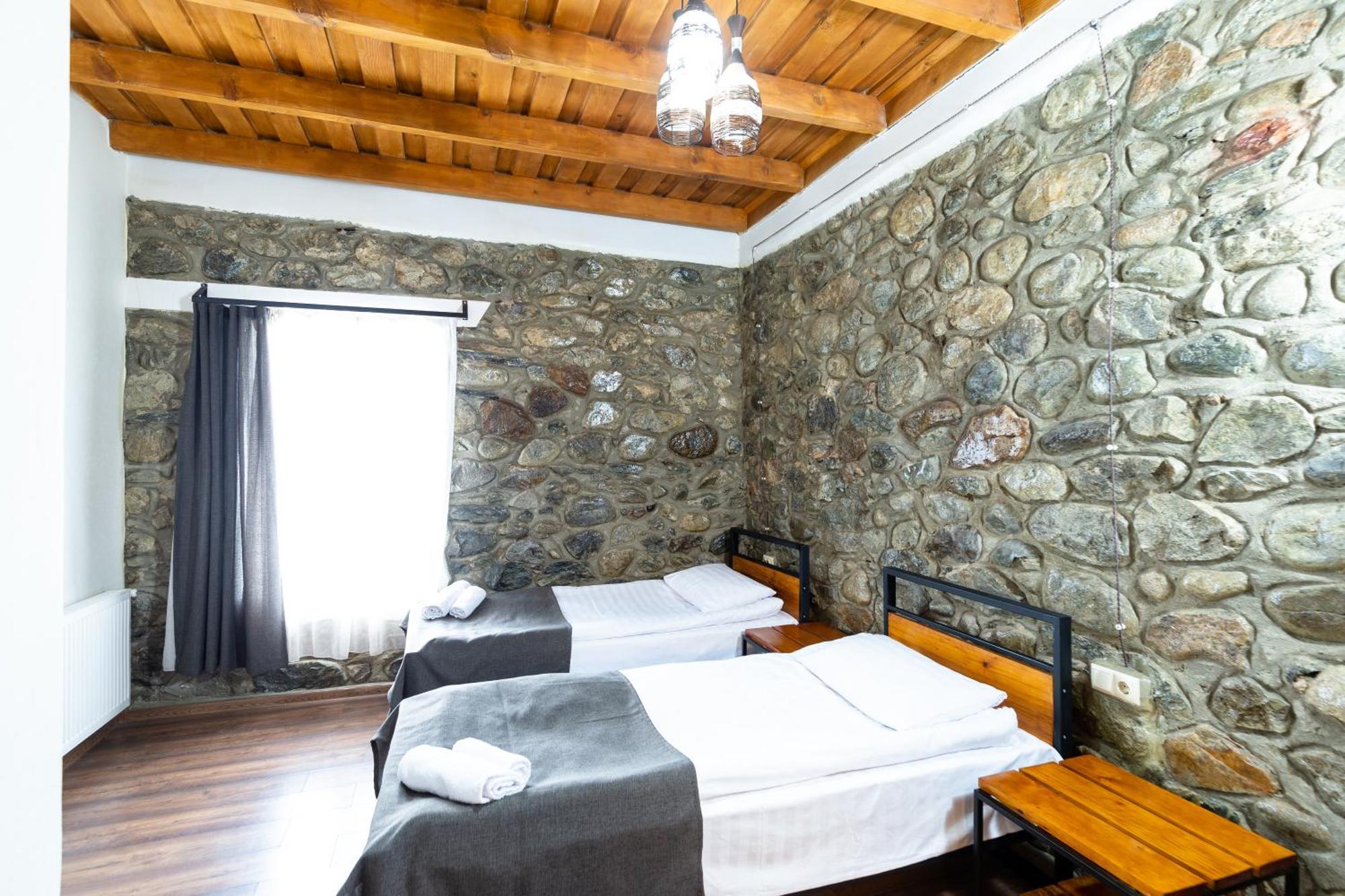 Mestia Hotel Amirani Luaran gambar